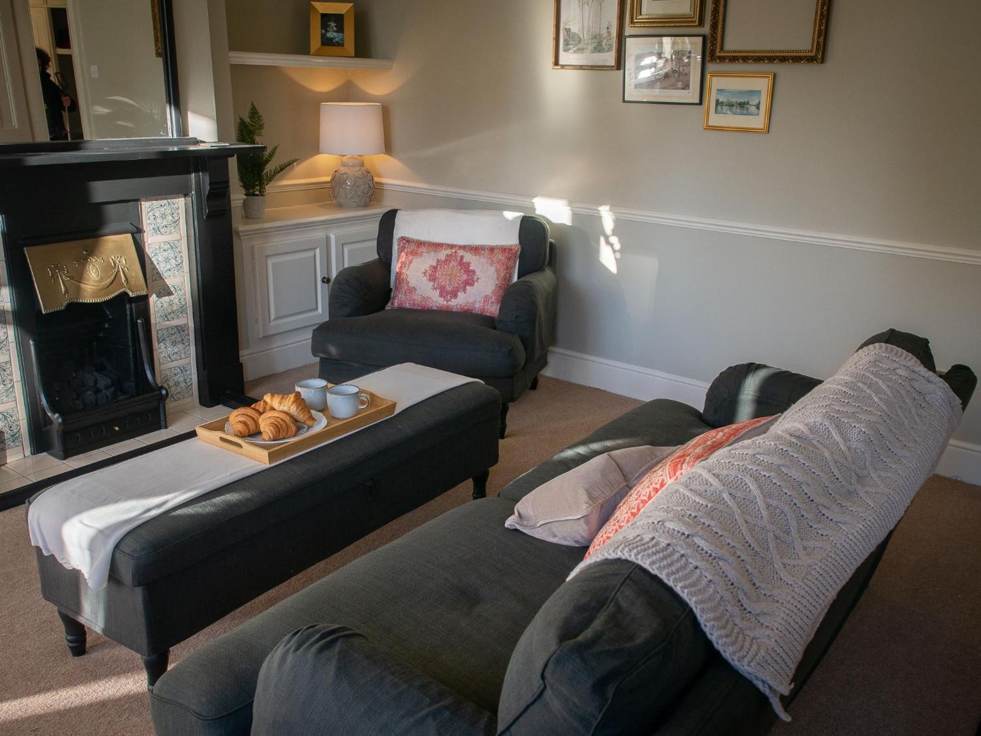 The Beeches - Chatsworth Apartment No 1 - Sleeps 2 Baslow Eksteriør billede